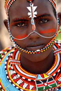Jonge Samburu-vrouw.jpg